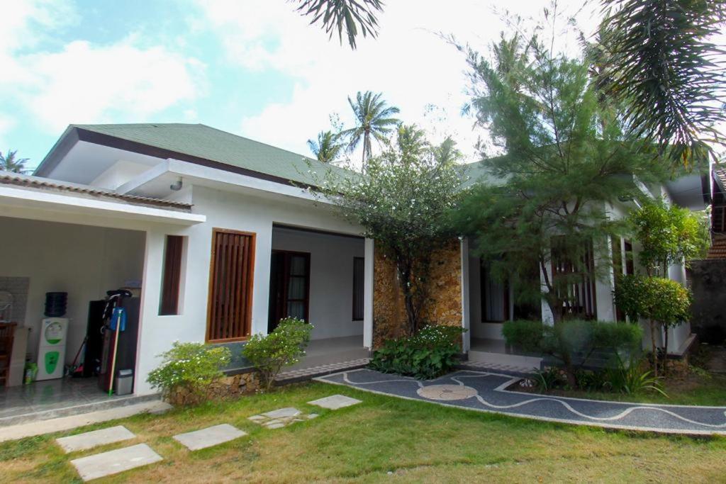 Sayang Bungalows Kuta  エクステリア 写真
