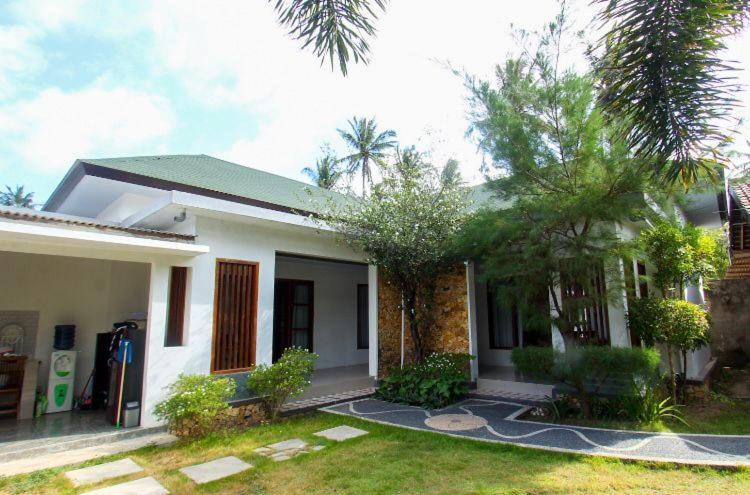 Sayang Bungalows Kuta  エクステリア 写真